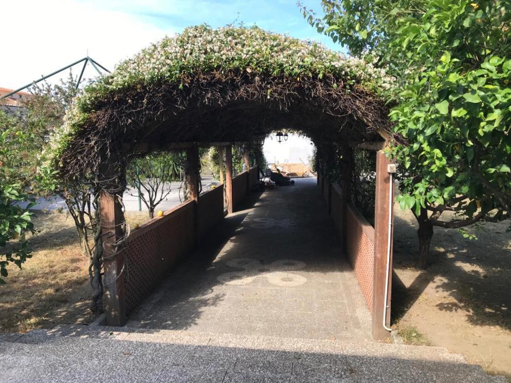 Bed and Breakfast Mary Rose Castel Volturno Esterno foto